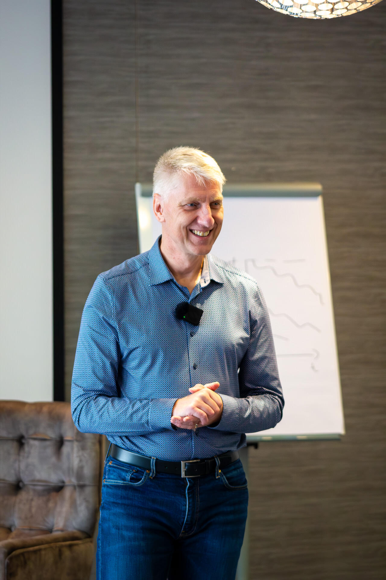 dr-carsten-buse-hypnosetherapie-arzt-hypnose-praxis-essen-online-ausbildung-055