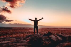 Mehr über den Artikel erfahren Embodiment – Die richtige Körperhaltung für ein glücklicheres Leben